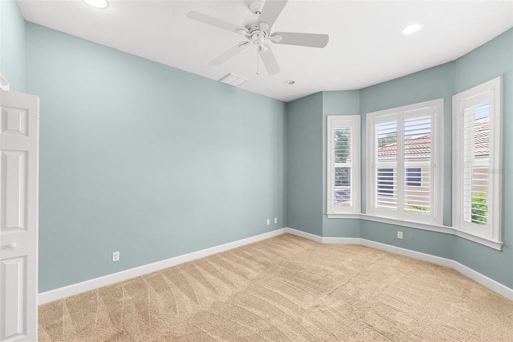 For Sale: $1,350,000 (6 beds, 4 baths, 3855 Square Feet)