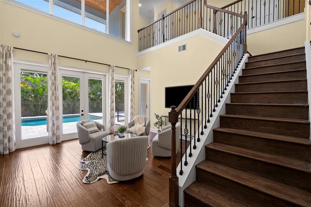 For Sale: $1,350,000 (6 beds, 4 baths, 3855 Square Feet)