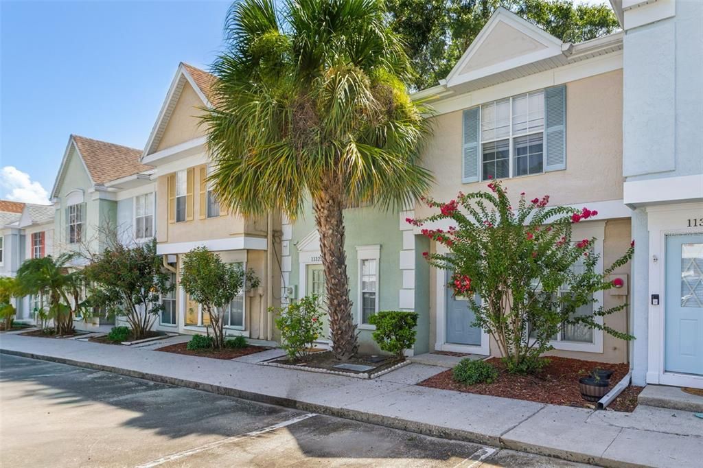 For Rent: $1,750 (2 beds, 2 baths, 1110 Square Feet)