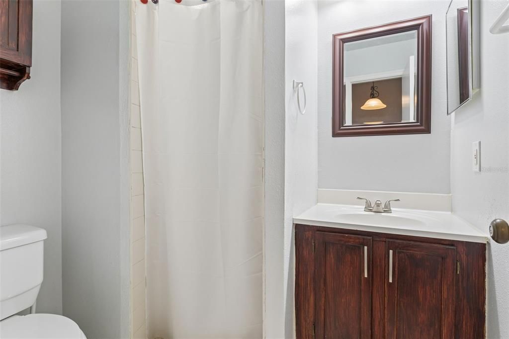 For Rent: $1,750 (2 beds, 2 baths, 1110 Square Feet)