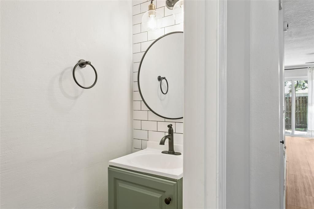 For Rent: $1,750 (2 beds, 2 baths, 1110 Square Feet)