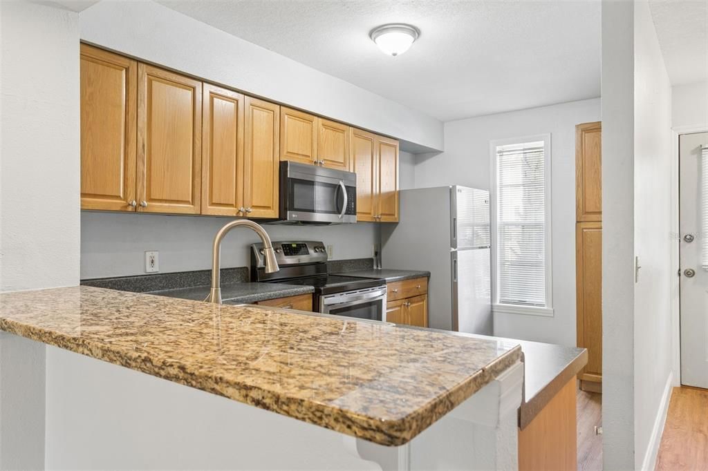 For Rent: $1,750 (2 beds, 2 baths, 1110 Square Feet)