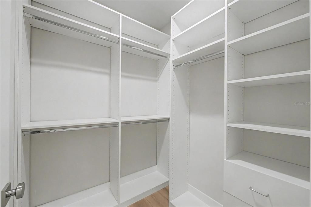 На продажу: $1,299,000 (4 спален, 3 ванн, 3185 Квадратных фут)