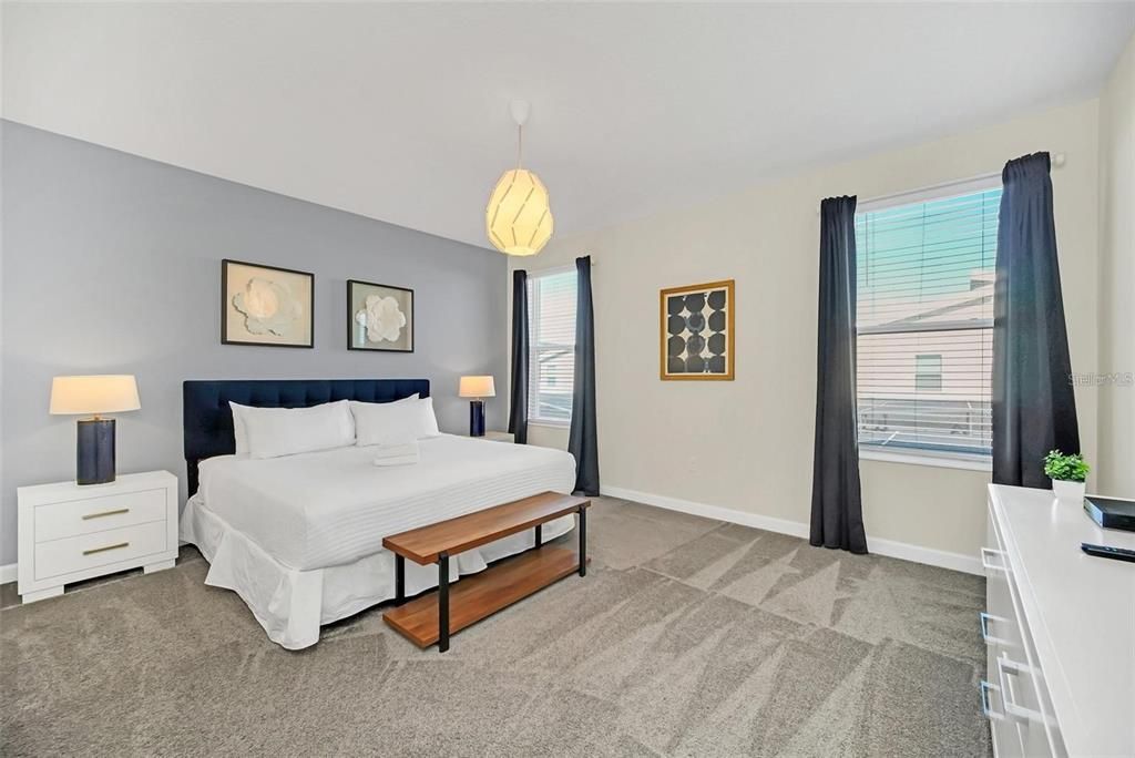En Venta: $634,988 (6 camas, 5 baños, 3343 Pies cuadrados)