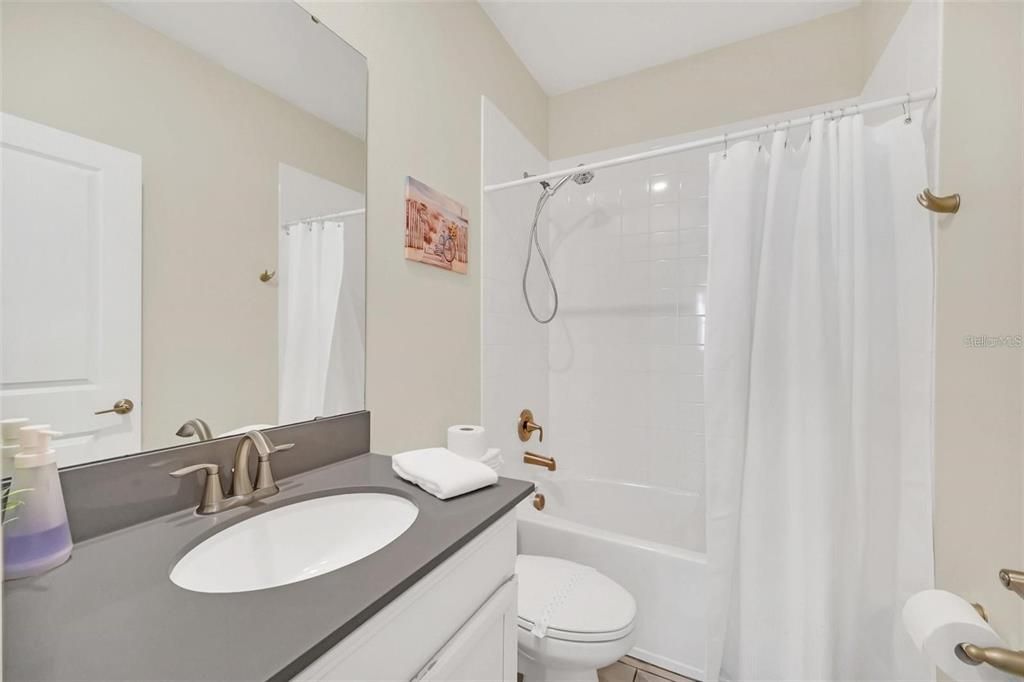 En Venta: $634,988 (6 camas, 5 baños, 3343 Pies cuadrados)