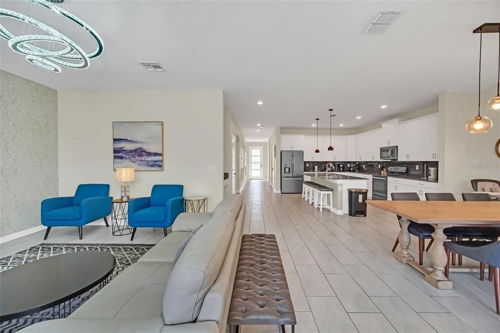En Venta: $634,988 (6 camas, 5 baños, 3343 Pies cuadrados)