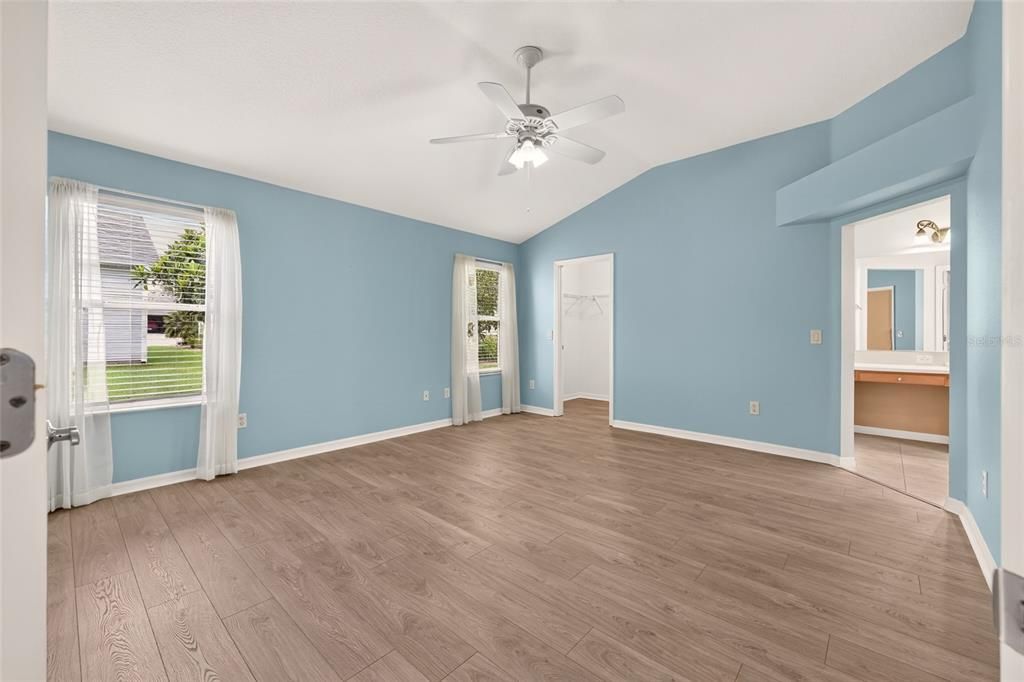 For Sale: $439,000 (3 beds, 2 baths, 1889 Square Feet)