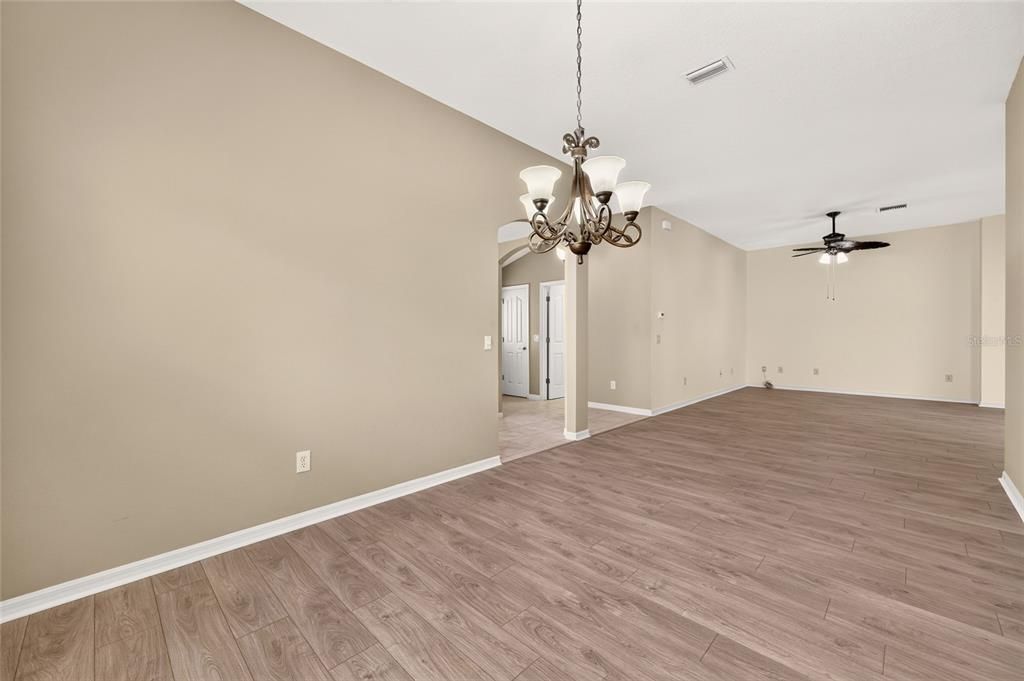 For Sale: $439,000 (3 beds, 2 baths, 1889 Square Feet)