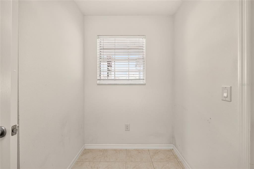For Sale: $439,000 (3 beds, 2 baths, 1889 Square Feet)