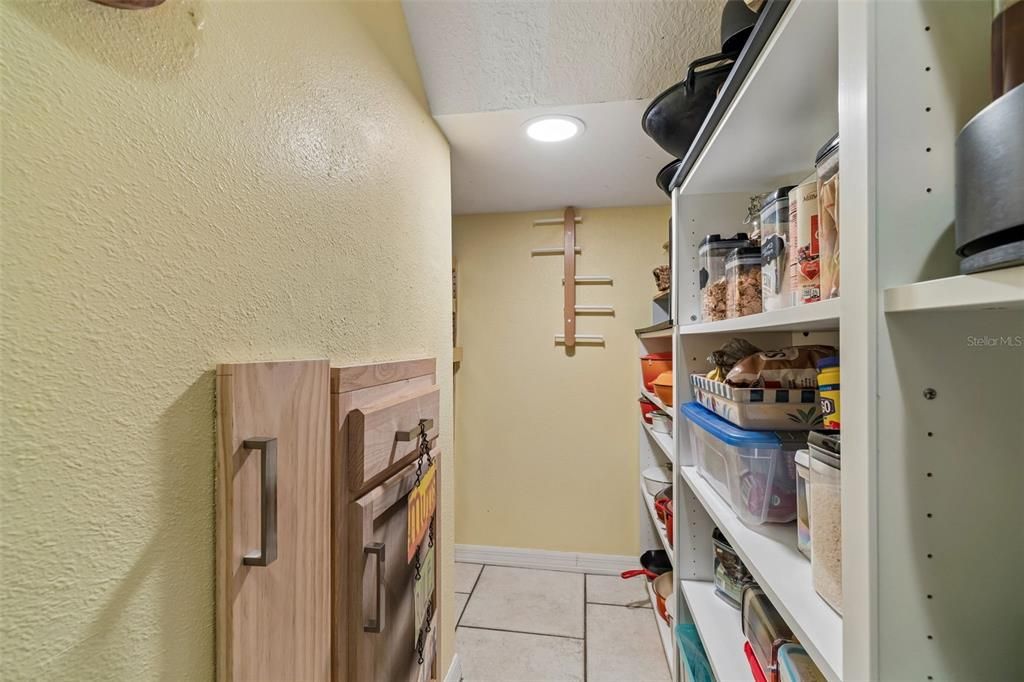 На продажу: $649,900 (4 спален, 3 ванн, 3055 Квадратных фут)