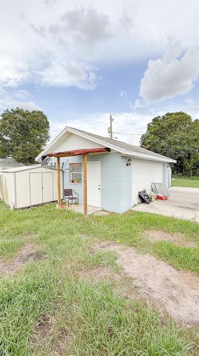 合同活跃: $495,000 (6 贝兹, 4 浴室, 2348 平方英尺)
