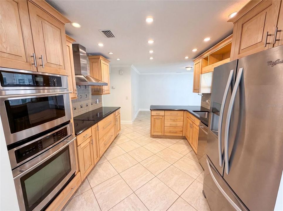 For Sale: $435,000 (3 beds, 2 baths, 1620 Square Feet)