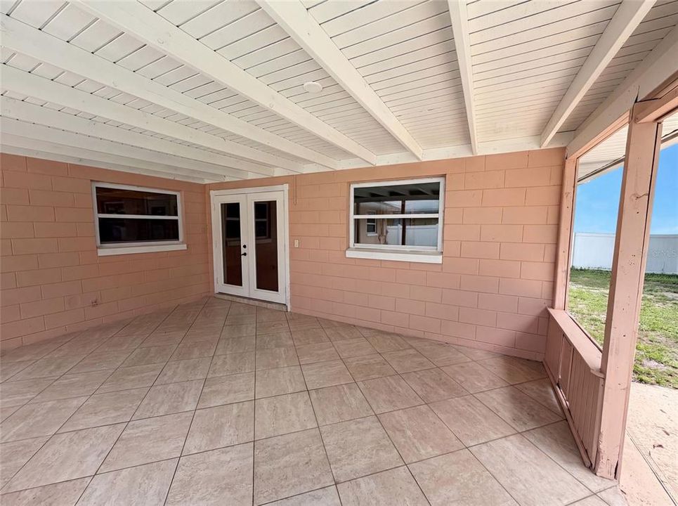 For Sale: $435,000 (3 beds, 2 baths, 1620 Square Feet)