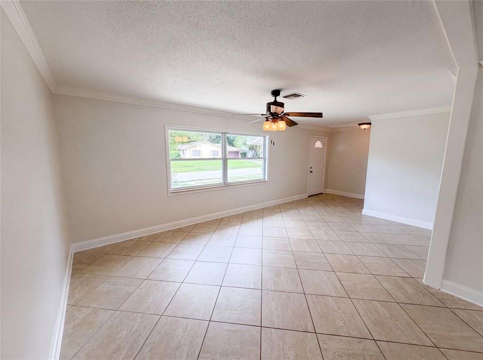 For Sale: $435,000 (3 beds, 2 baths, 1620 Square Feet)