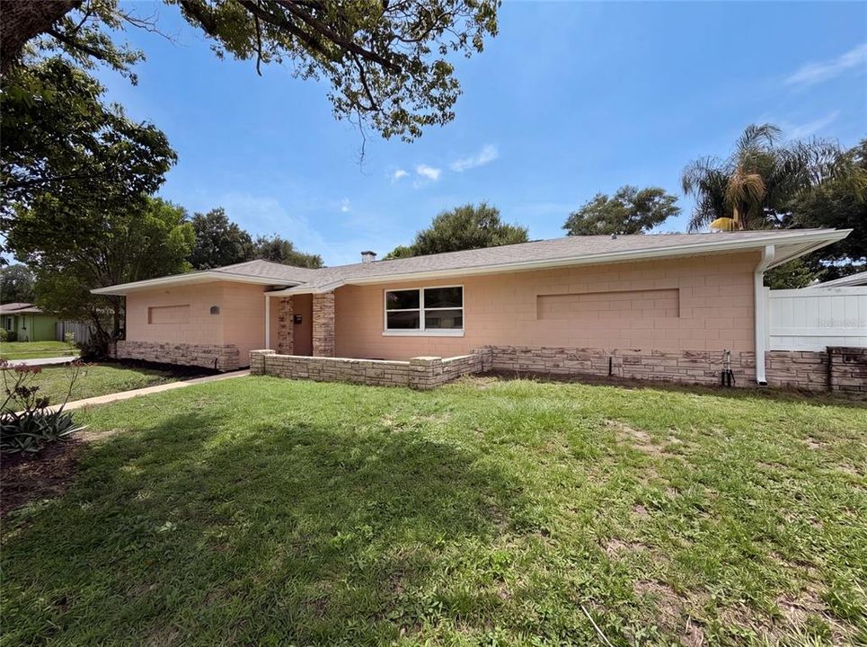 For Sale: $435,000 (3 beds, 2 baths, 1620 Square Feet)