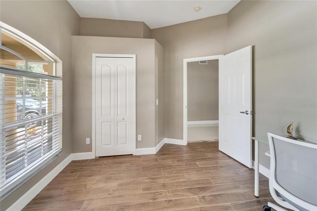 For Rent: $2,500 (5 beds, 2 baths, 2050 Square Feet)