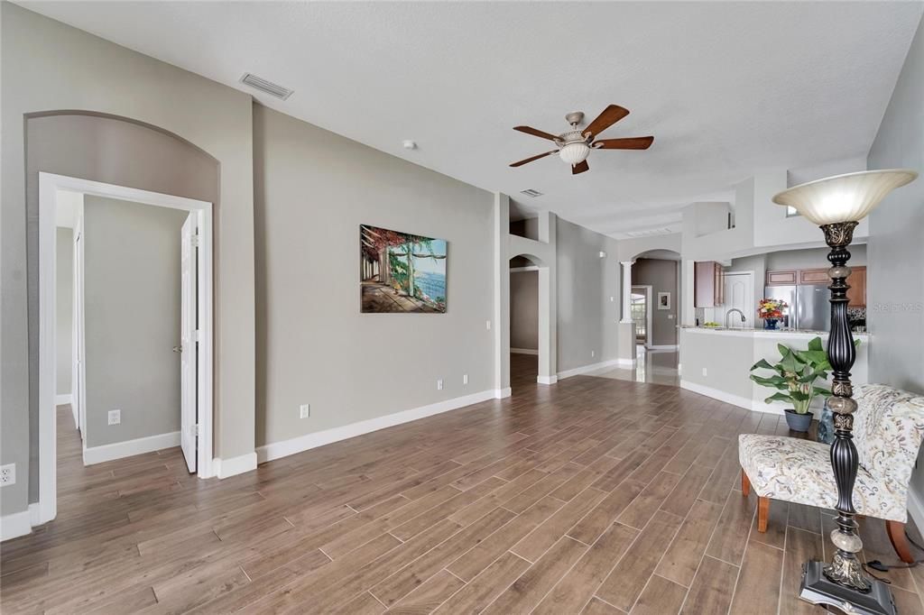 For Rent: $2,500 (5 beds, 2 baths, 2050 Square Feet)