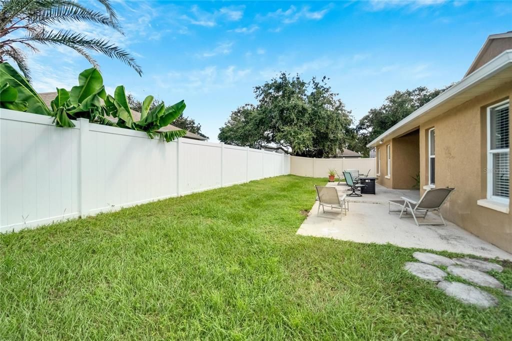 For Rent: $2,500 (5 beds, 2 baths, 2050 Square Feet)