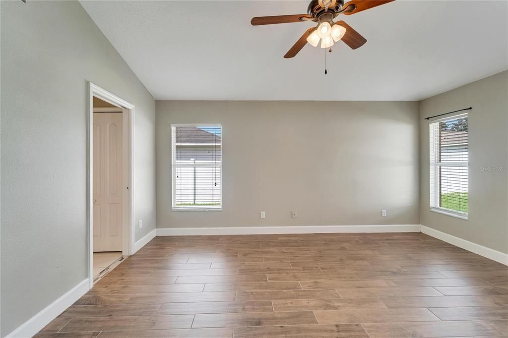 For Rent: $2,500 (5 beds, 2 baths, 2050 Square Feet)