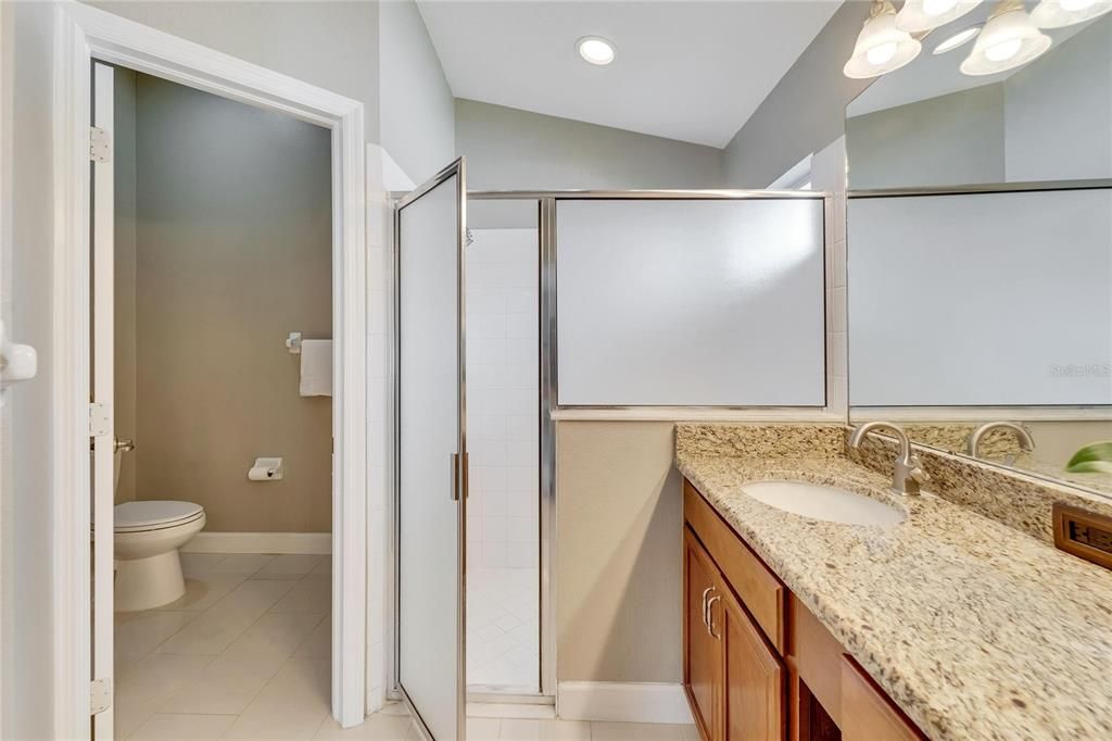 For Rent: $2,500 (5 beds, 2 baths, 2050 Square Feet)
