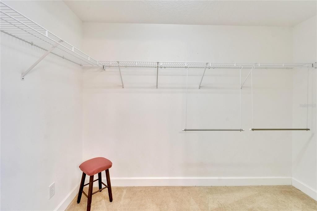 For Rent: $2,500 (5 beds, 2 baths, 2050 Square Feet)