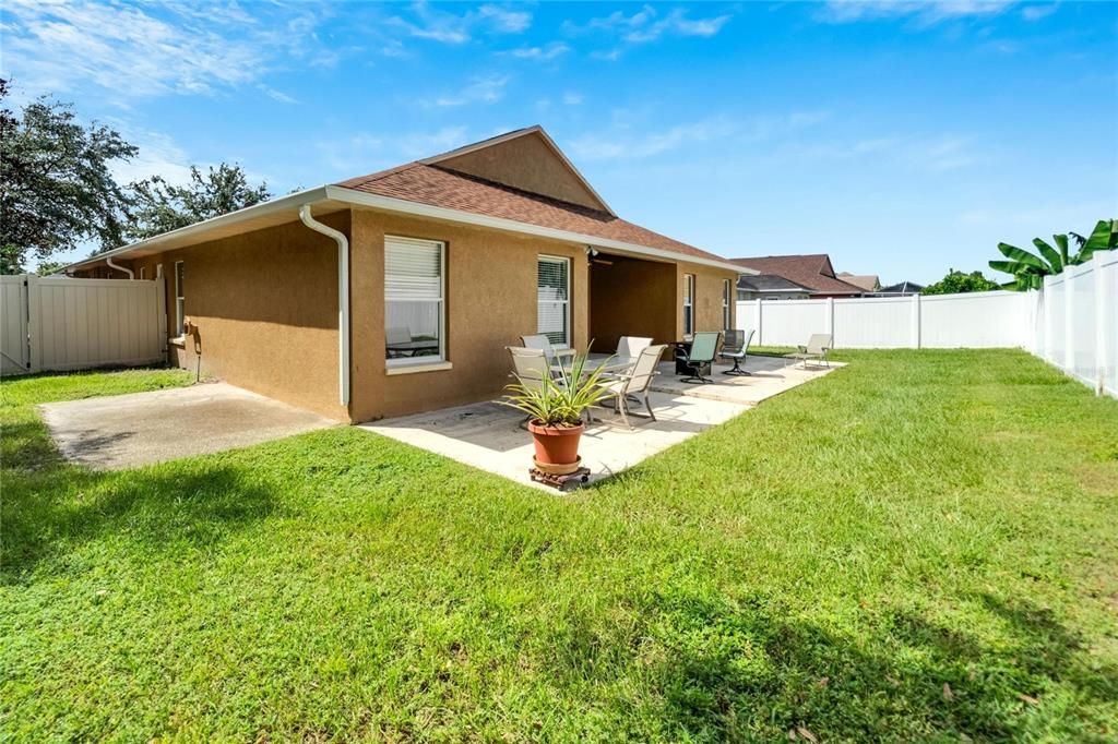 For Rent: $2,500 (5 beds, 2 baths, 2050 Square Feet)