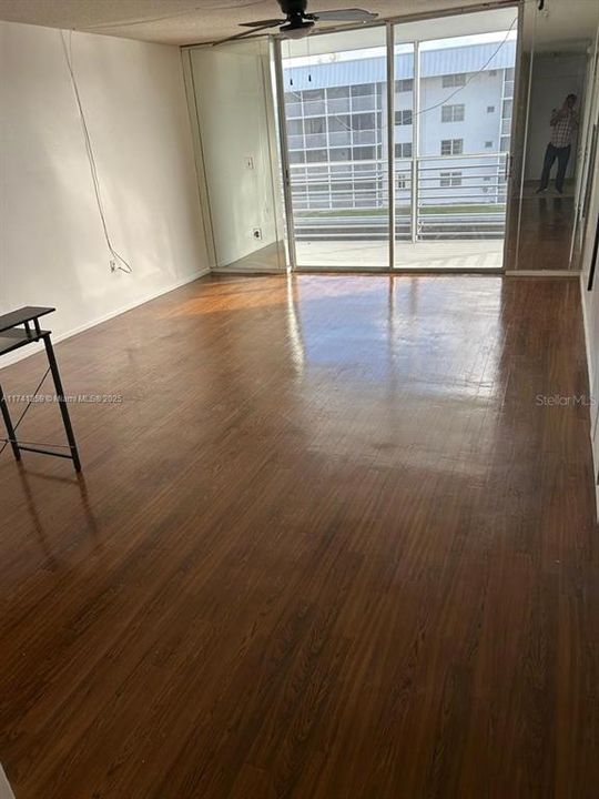 En Renta: $1,975 (2 camas, 2 baños, 1085 Pies cuadrados)