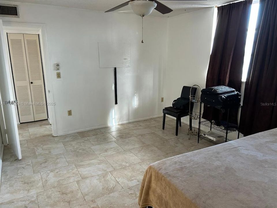 En Renta: $1,975 (2 camas, 2 baños, 1085 Pies cuadrados)