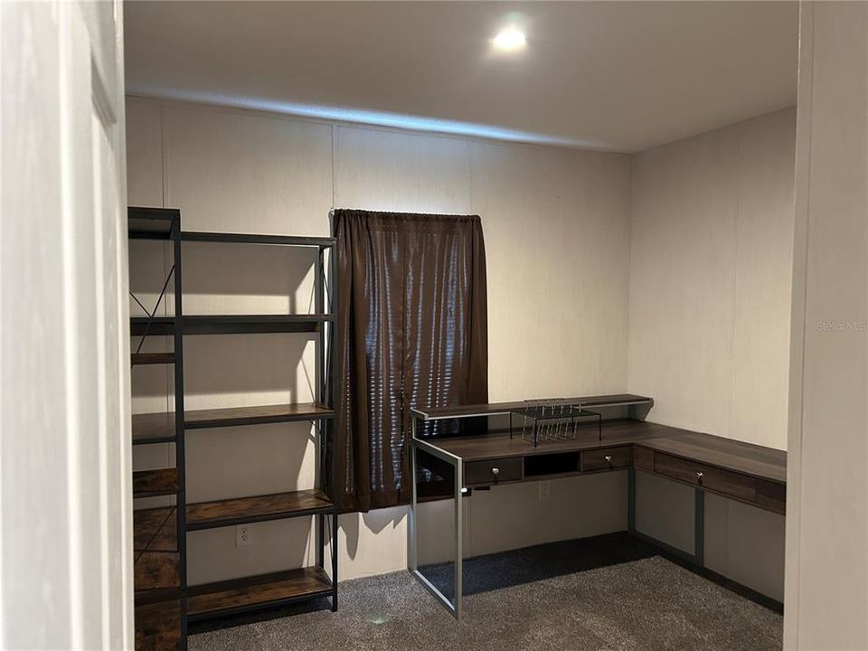 En Venta: $199,900 (4 camas, 2 baños, 1560 Pies cuadrados)