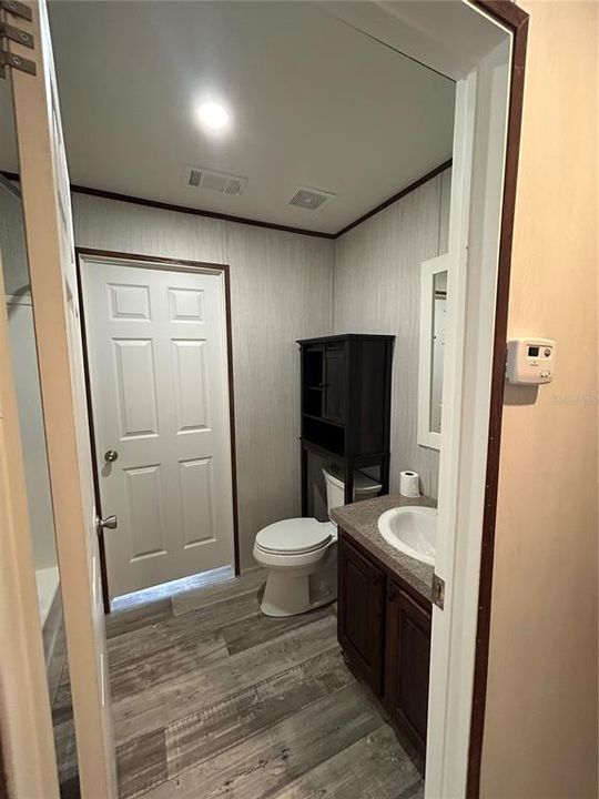 En Venta: $199,900 (4 camas, 2 baños, 1560 Pies cuadrados)