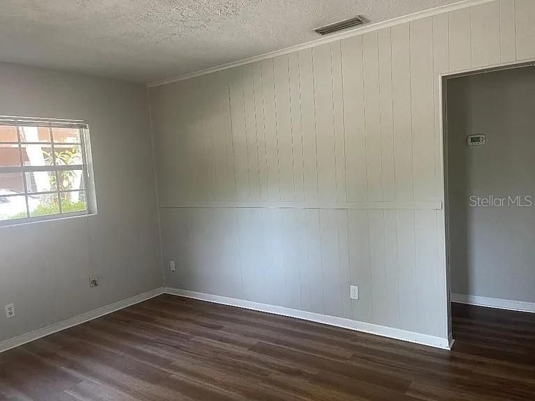 For Rent: $1,750 (3 beds, 1 baths, 1269 Square Feet)