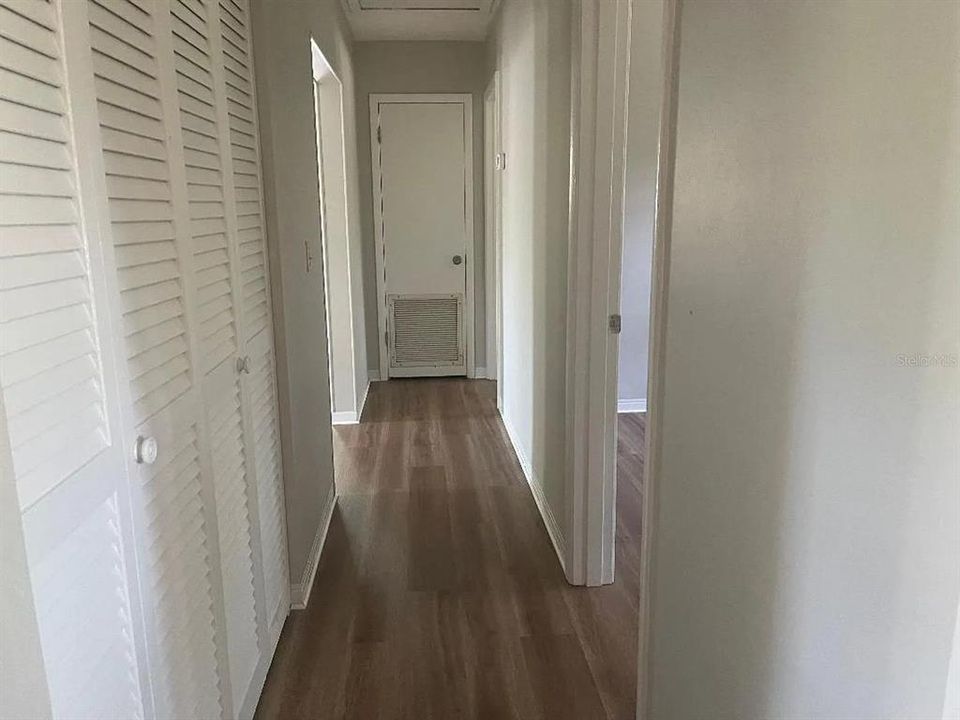 For Rent: $1,750 (3 beds, 1 baths, 1269 Square Feet)