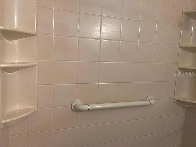 For Rent: $1,750 (3 beds, 1 baths, 1269 Square Feet)