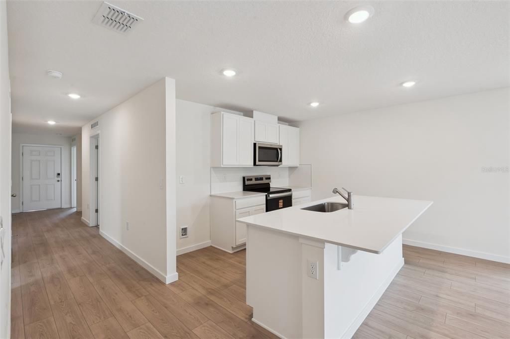 For Sale: $343,990 (4 beds, 2 baths, 1560 Square Feet)