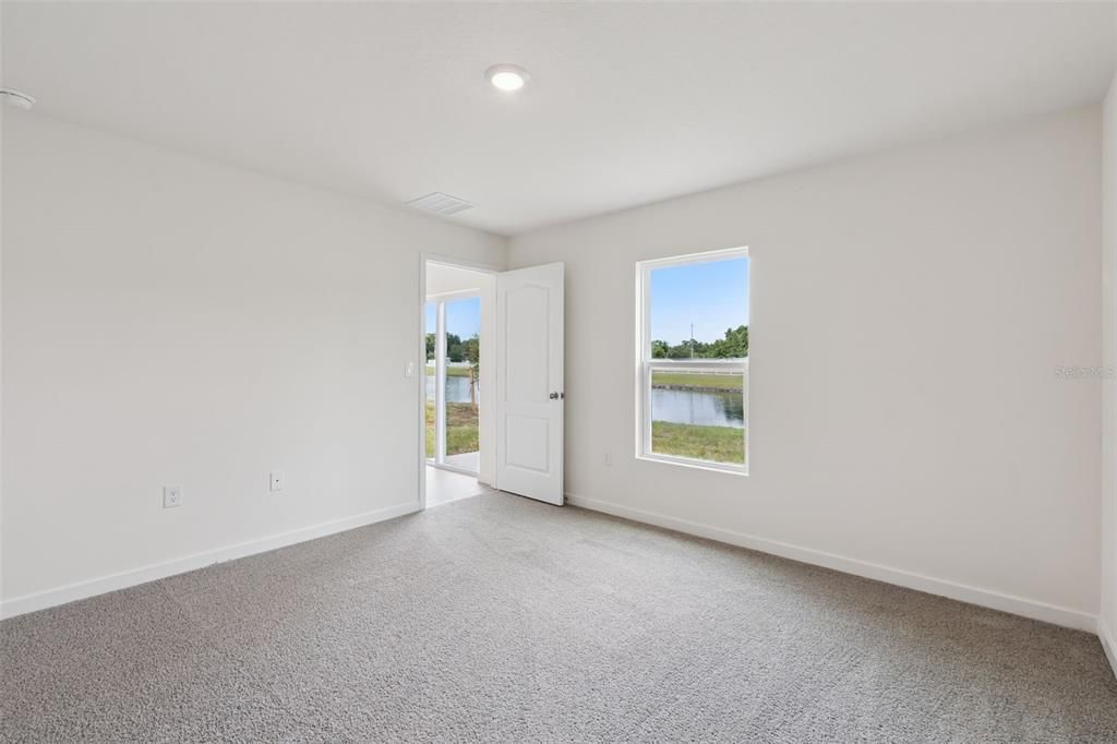 For Sale: $343,990 (4 beds, 2 baths, 1560 Square Feet)