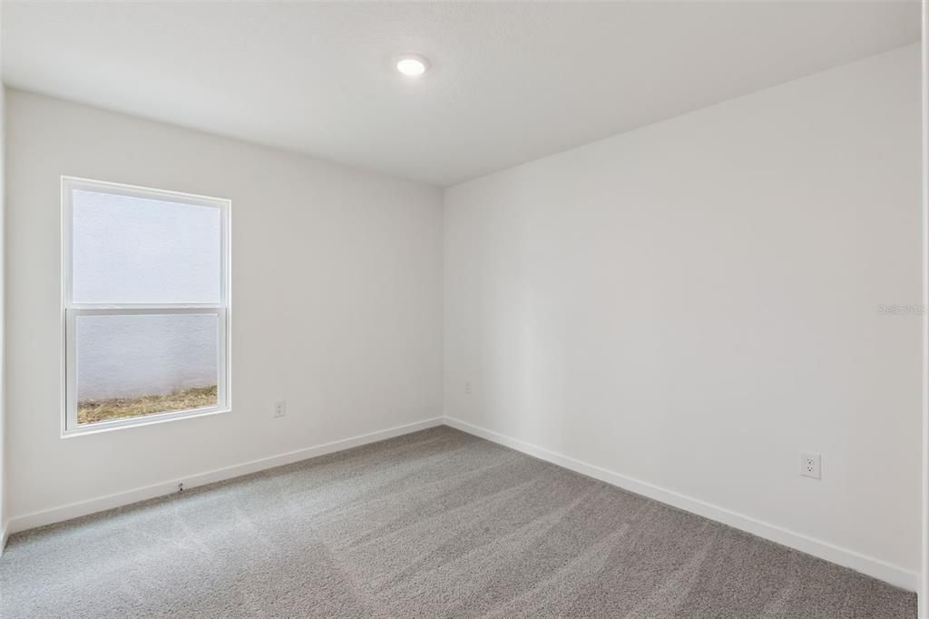 For Sale: $343,990 (4 beds, 2 baths, 1560 Square Feet)