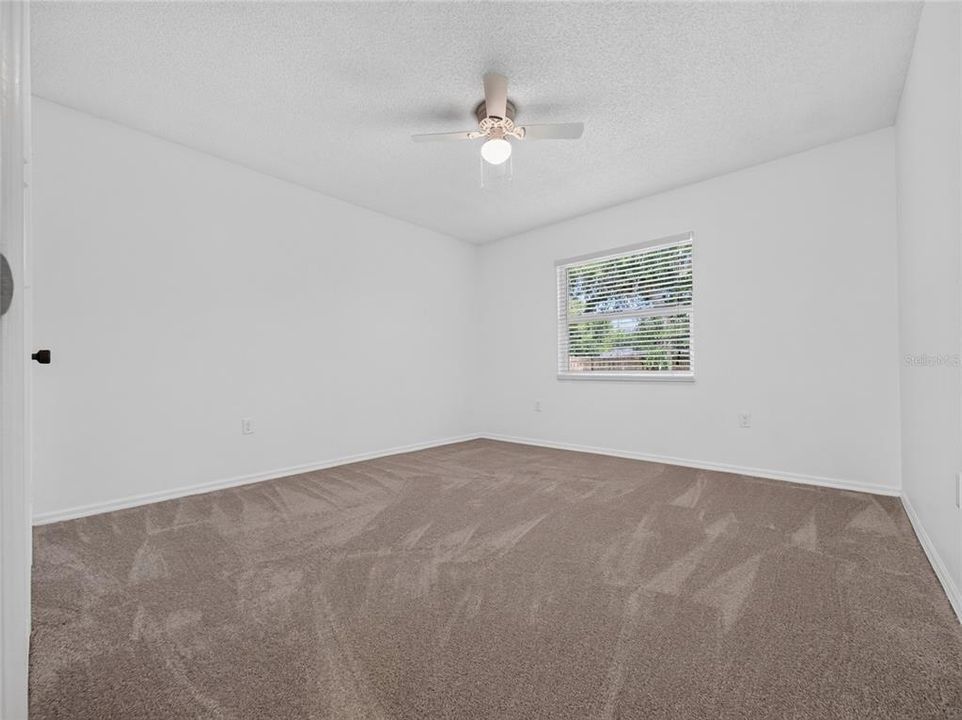 En Venta: $425,000 (3 camas, 2 baños, 1860 Pies cuadrados)
