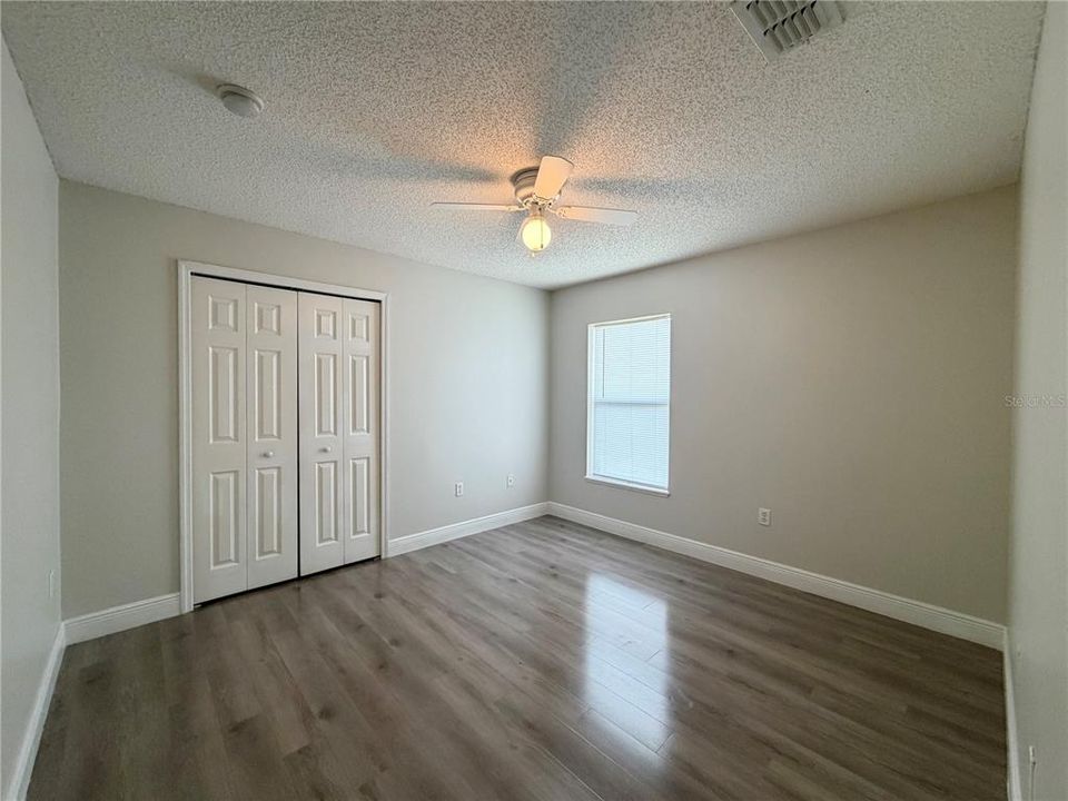 For Sale: $259,900 (3 beds, 2 baths, 1592 Square Feet)
