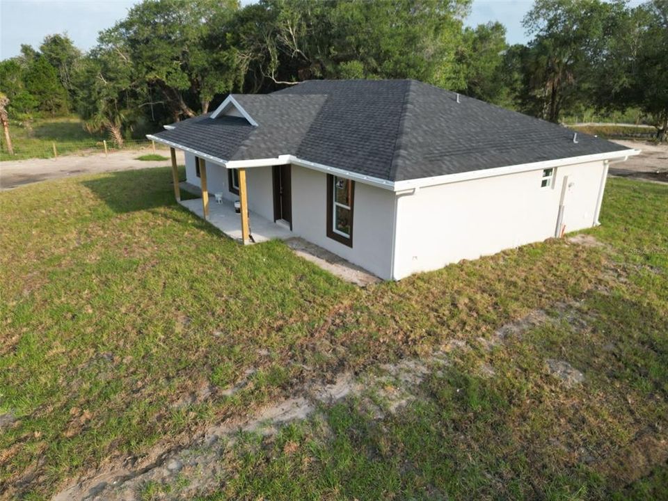 For Sale: $369,900 (3 beds, 2 baths, 1421 Square Feet)