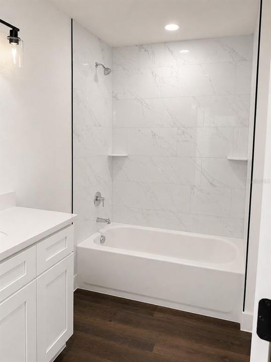 For Sale: $369,900 (3 beds, 2 baths, 1421 Square Feet)
