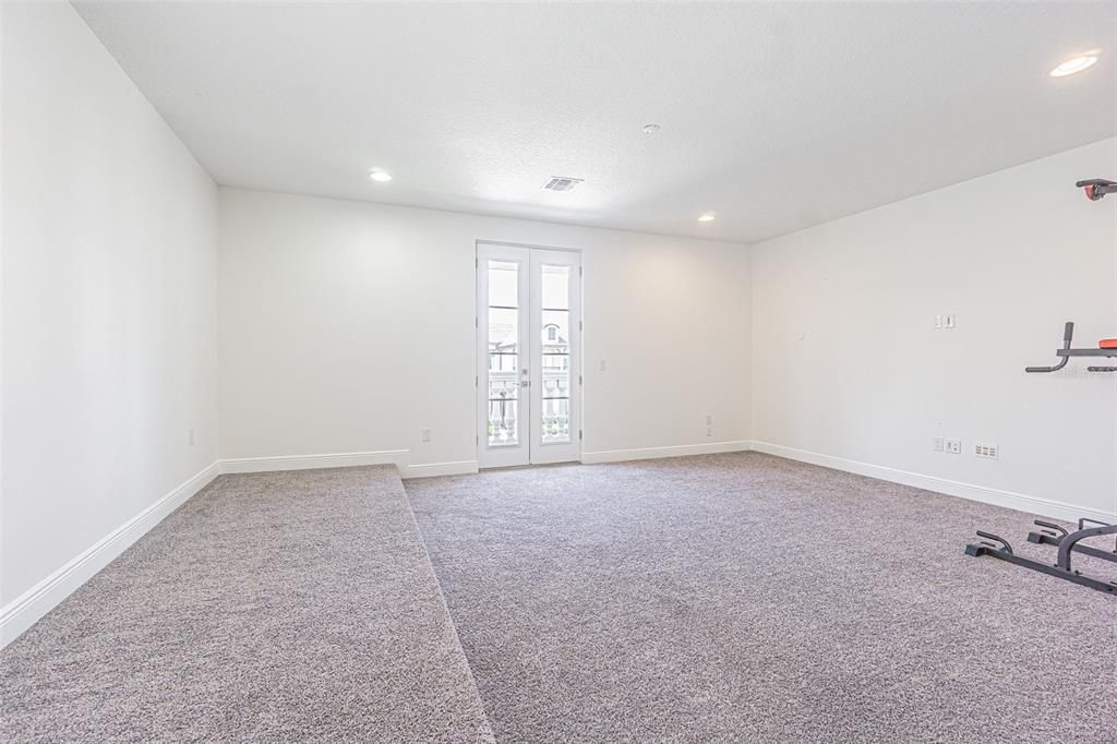 En Venta: $1,470,000 (5 camas, 5 baños, 4388 Pies cuadrados)