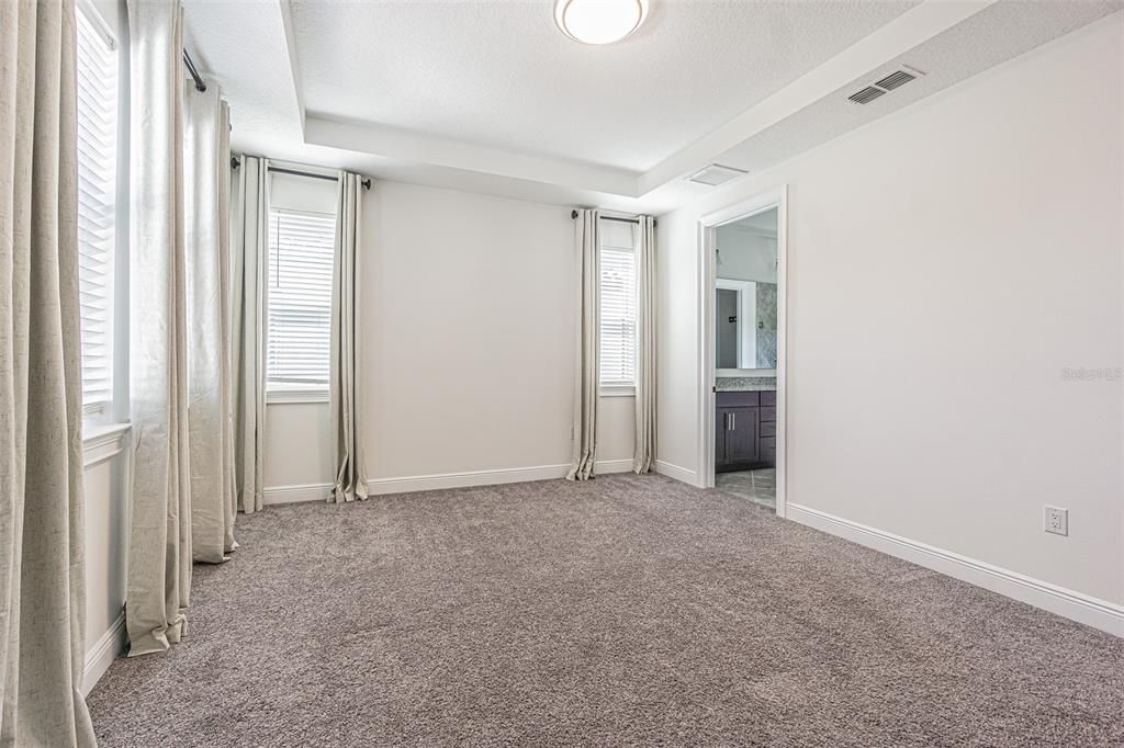 En Venta: $1,470,000 (5 camas, 5 baños, 4388 Pies cuadrados)