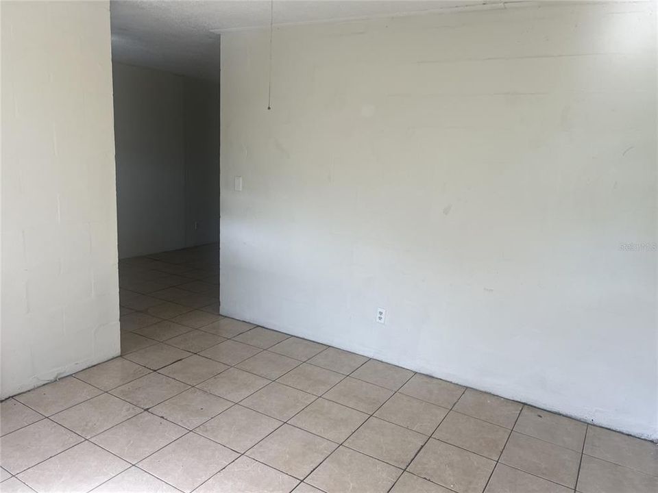 En Renta: $750 (2 camas, 1 baños, 750 Pies cuadrados)