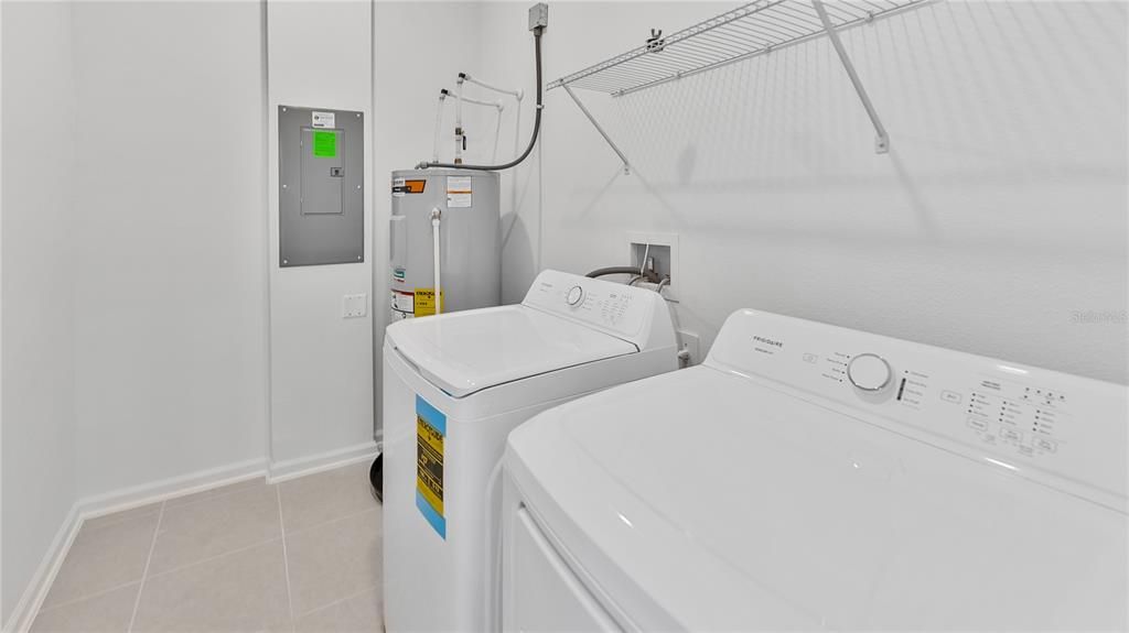 En Renta: $2,400 (3 camas, 2 baños, 1615 Pies cuadrados)