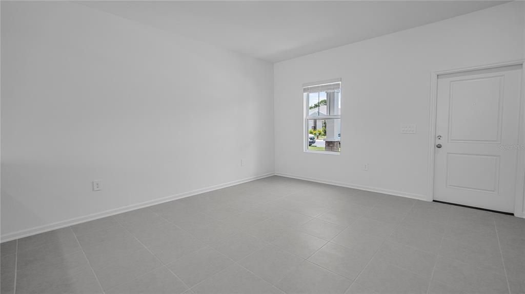 En Renta: $2,400 (3 camas, 2 baños, 1615 Pies cuadrados)