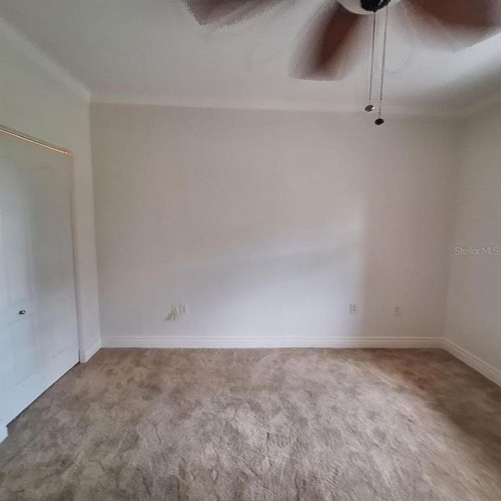 For Rent: $1,800 (1 beds, 1 baths, 890 Square Feet)