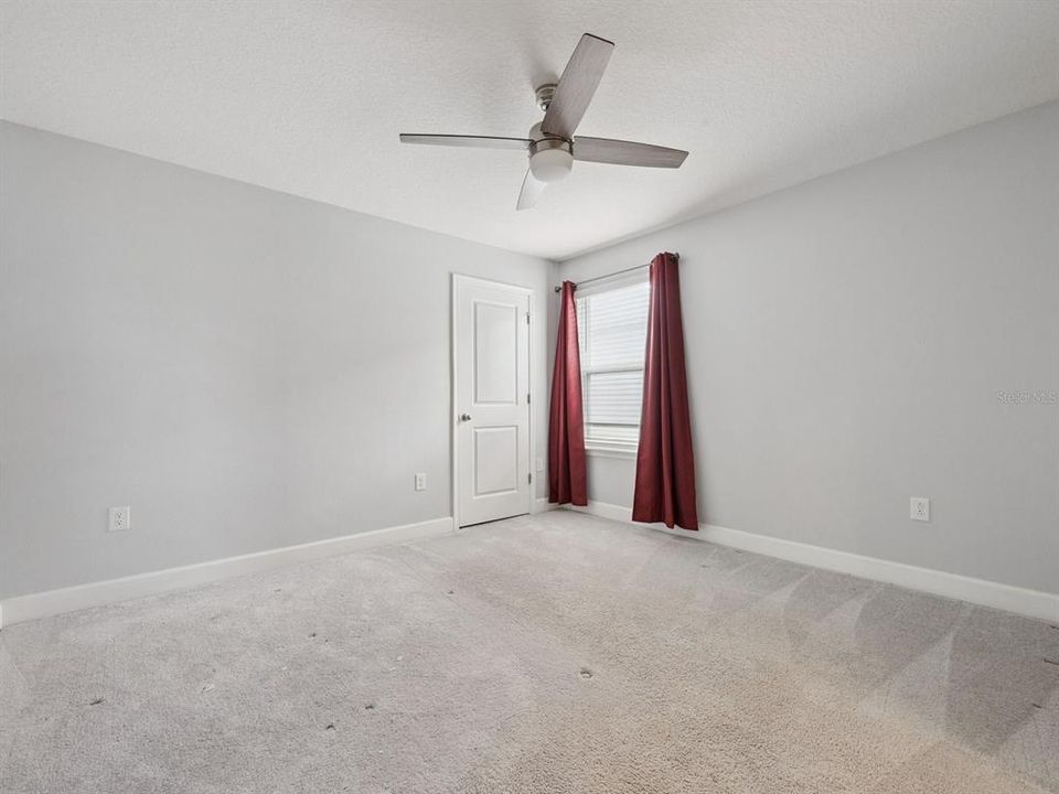 For Sale: $519,000 (5 beds, 4 baths, 2978 Square Feet)