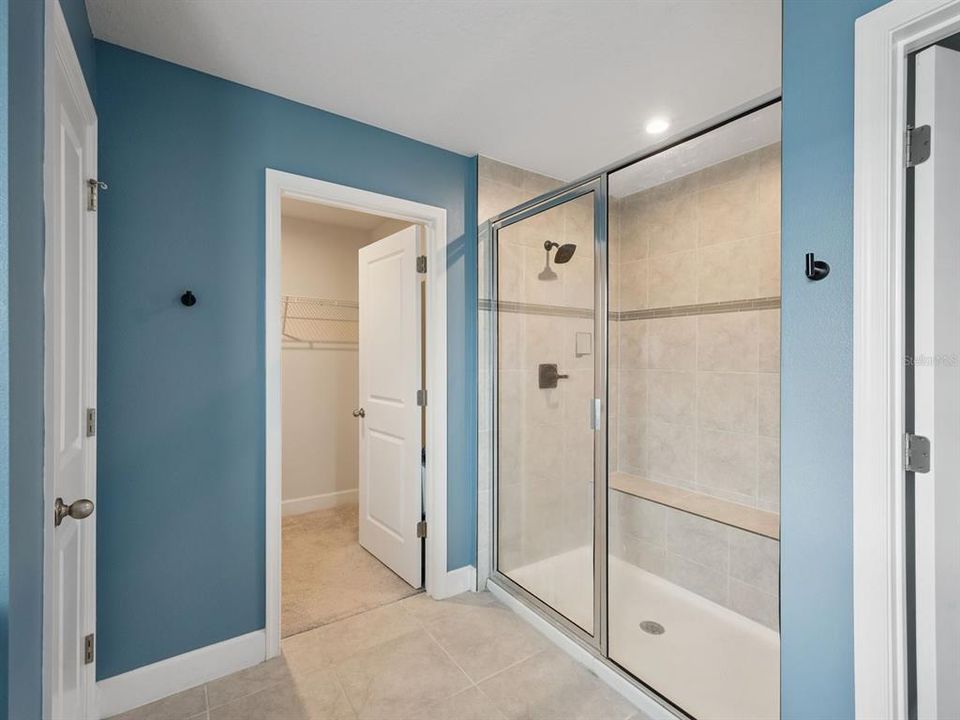 For Sale: $519,000 (5 beds, 4 baths, 2978 Square Feet)