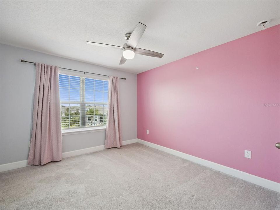 For Sale: $519,000 (5 beds, 4 baths, 2978 Square Feet)