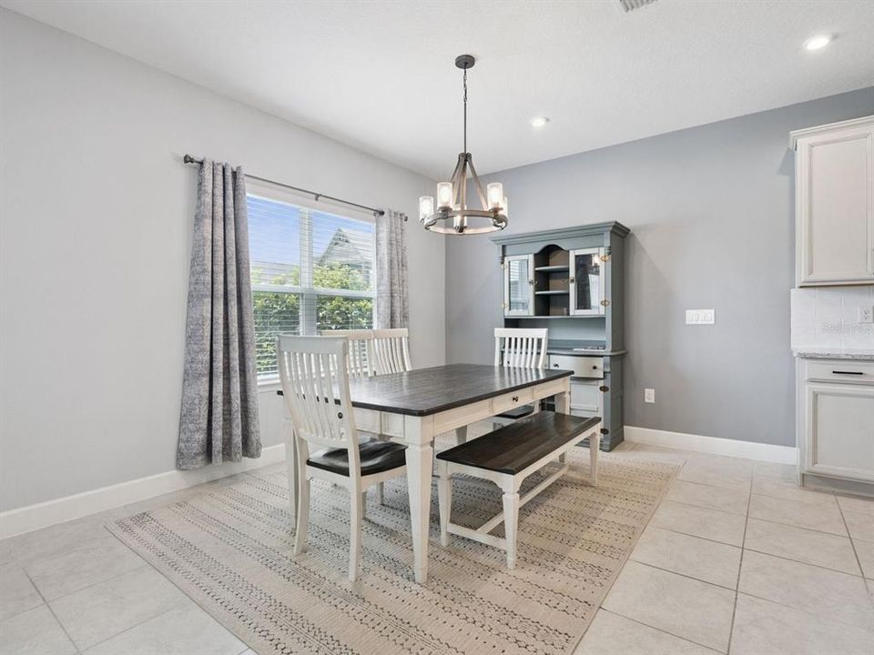 For Sale: $519,000 (5 beds, 4 baths, 2978 Square Feet)